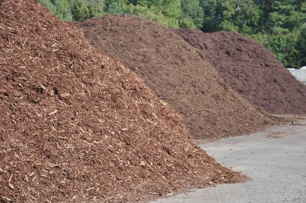 Brown Mulch Delivery in Westfield